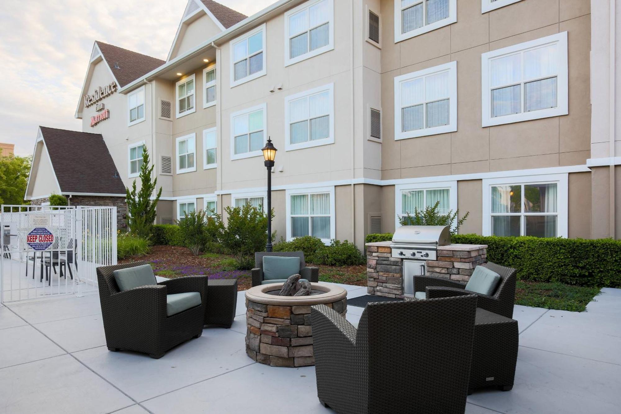 Residence Inn Chico Extérieur photo